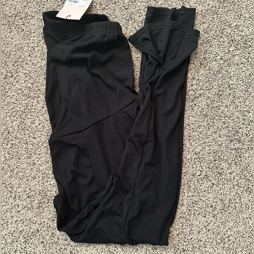 NWT Missguided maternity ribbed leggings with split hem